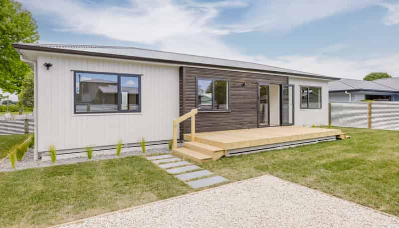 1005a Mona Street, Akina