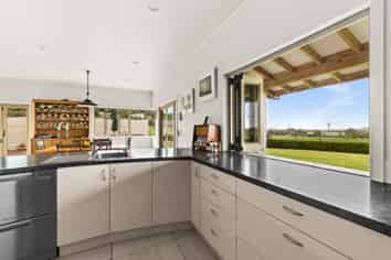 15C Omarunui Road, Waiohiki