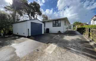 17 Hinau Street, New Lynn