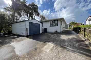 17 Hinau Street, New Lynn