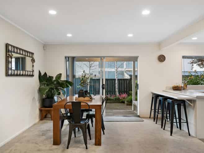 3/50 Meadowbank Road, Meadowbank