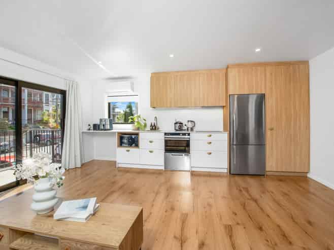 57-4 Manor Place, Dunedin Central