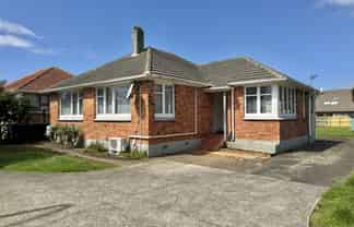 76 May Road, Mount Roskill