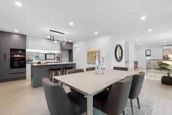 28B Dallinghoe Crescent, Milford