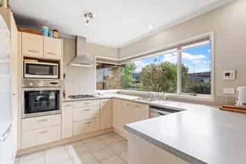 2 Totara Views Drive, Red Beach