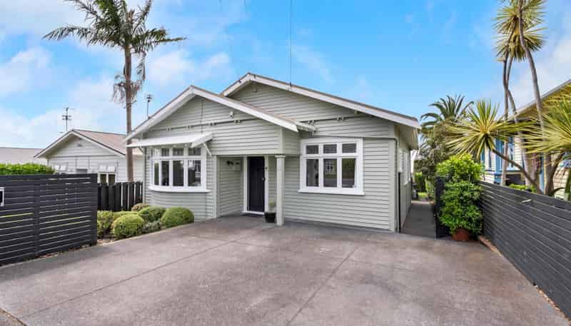 17 Warwick Avenue, Westmere