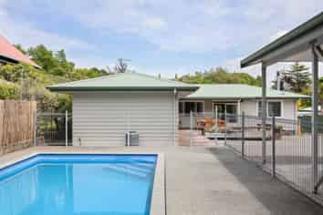 17 Marian Drive, Inner Kaiti