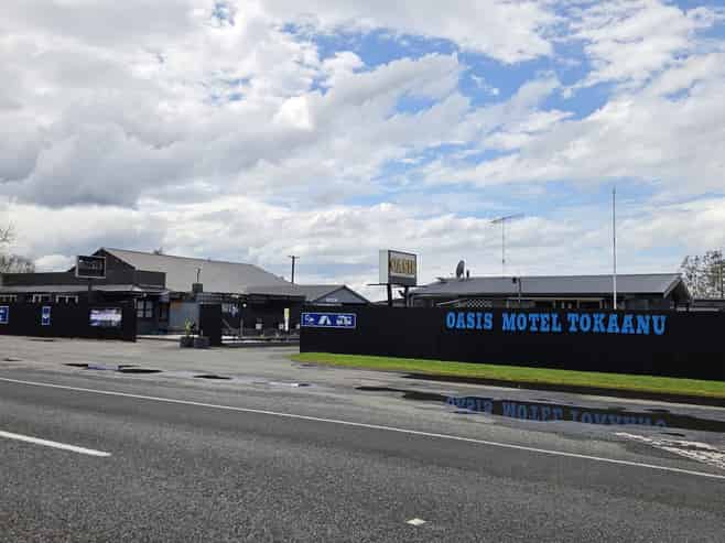 Oasis Motel & Holiday Park