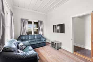 6 Alexandra Street, Marton