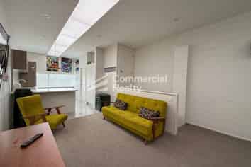 Tradie’s Dream HQ On Andromeda Cres!