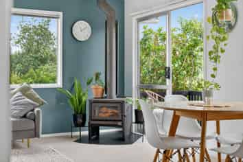 2/155 Verbena Road, Birkdale