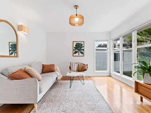 1 Glenford Lane, Te Atatu Peninsula