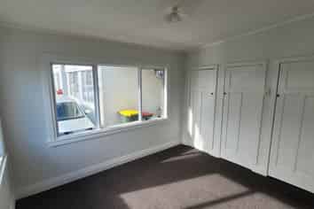 114 MacFarlane Street, Hamilton East