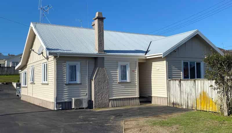 114 MacFarlane Street, Hamilton East