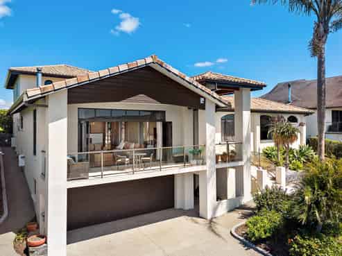 13 Pacific Cliffs Drive, Gulf Harbour