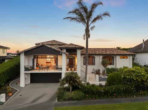 13 Pacific Cliffs Drive, Gulf Harbour