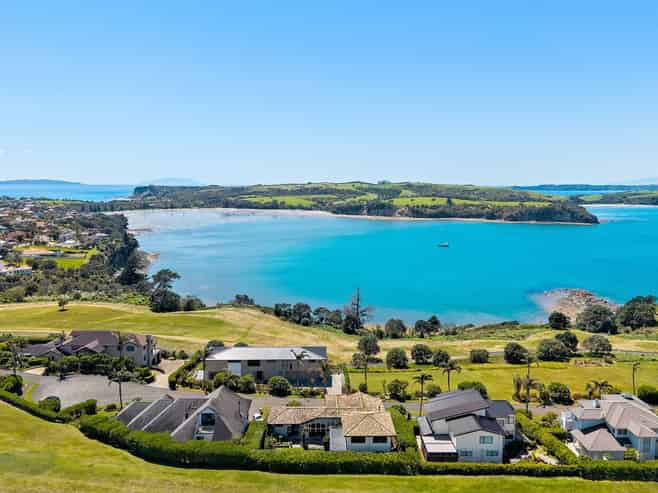 13 Pacific Cliffs Drive, Gulf Harbour