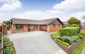 77 Pacific Drive, Fitzherbert