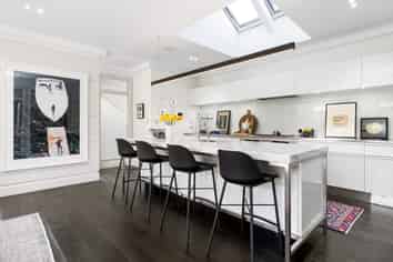 9 Allister Avenue, Merivale