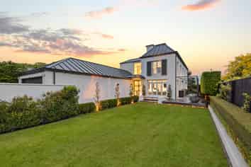 9 Allister Avenue, Merivale