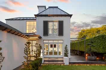 9 Allister Avenue, Merivale