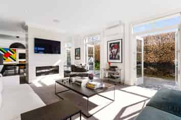 9 Allister Avenue, Merivale