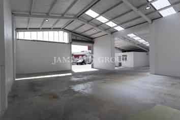 HENDERSON WAREHOUSE & GATED YARD || VACANT