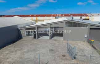 HENDERSON WAREHOUSE & GATED YARD || VACANT