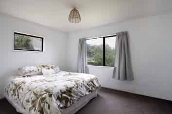 10 James Cook Drive, Welcome Bay