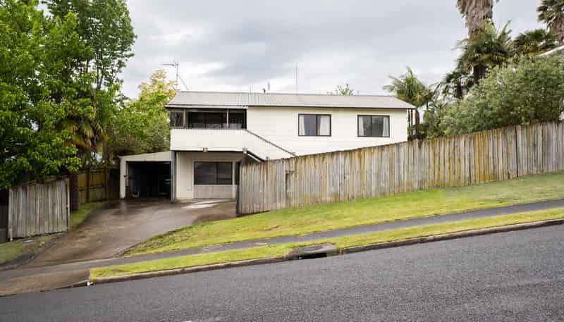 10 James Cook Drive, Welcome Bay