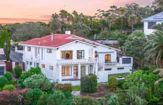 248 Whangaparaoa Road, Red Beach