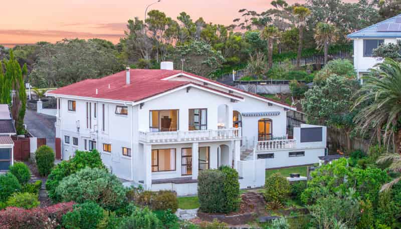 248 Whangaparaoa Road, Red Beach