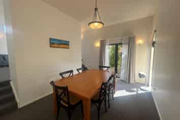 6 Hoya Court, Henderson