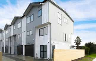 3/7 Ranui Station Road, Ranui