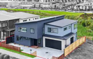 47 Streamview Way, Long Bay