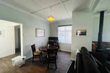 2 Moore Avenue , Tawhero