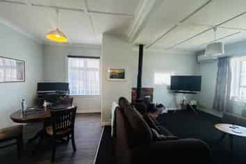 2 Moore Avenue , Tawhero