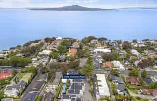 7/258 Hurstmere Road, Takapuna