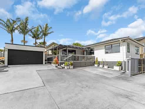 97 Everglade Drive, Totara Heights