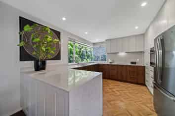 25 Oregon Place, Burwood