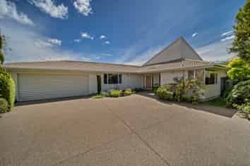 25 Oregon Place, Burwood