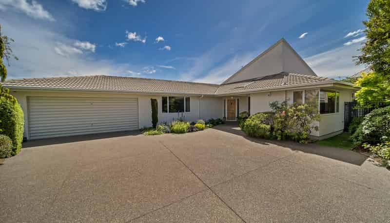 25 Oregon Place, Burwood