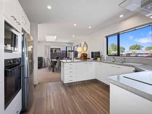 6 Astor Place, Halswell