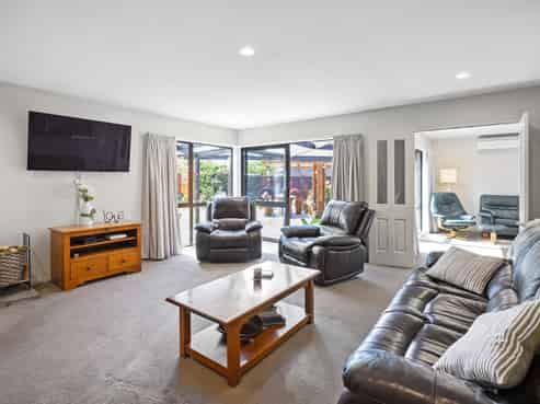 6 Astor Place, Halswell