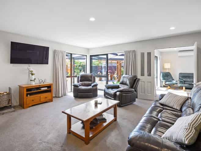 6 Astor Place, Halswell