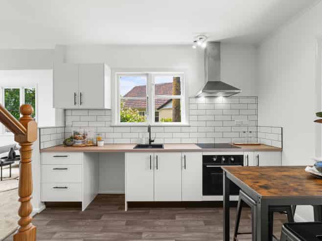 24 Piko Crescent, Riccarton