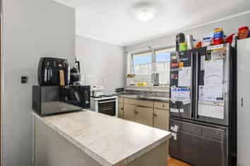 21 Tania Cresent, Western Heights