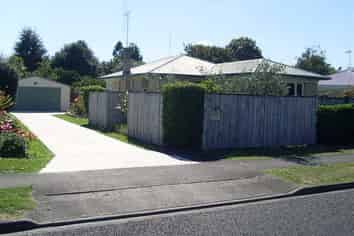 27 Brocas Avenue, Hillcrest