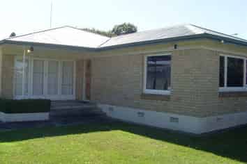 27 Brocas Avenue, Hillcrest