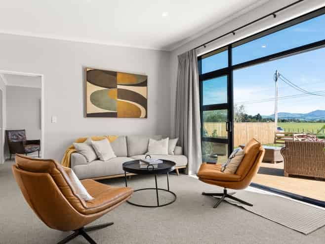 27 Ferry Road, Martinborough